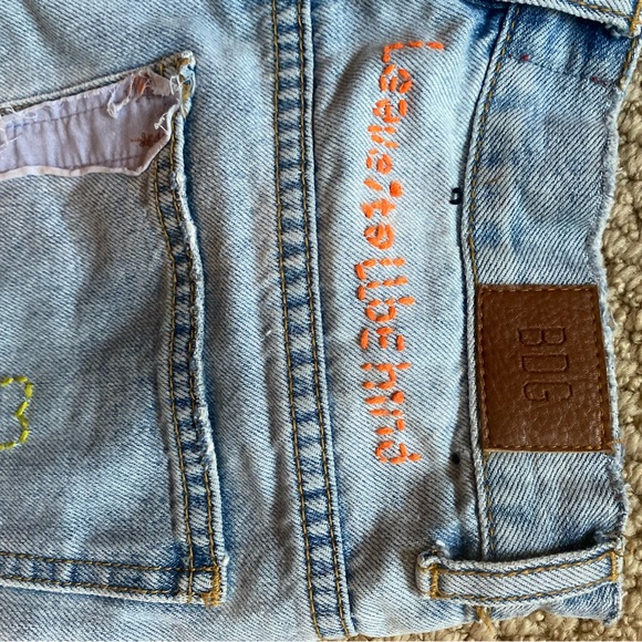 urban outfitters jean shorts - Picture 4 of 4
